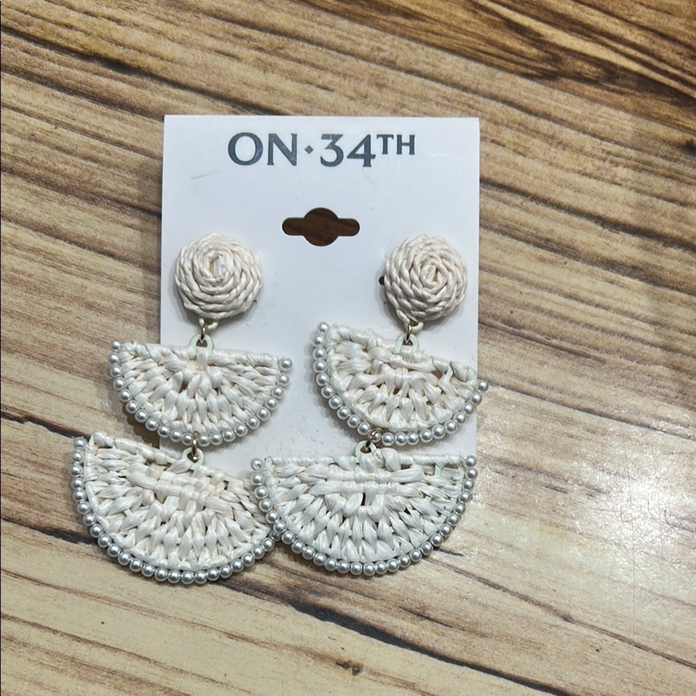 Cream Beaded Fan Earrings with Geometric Design